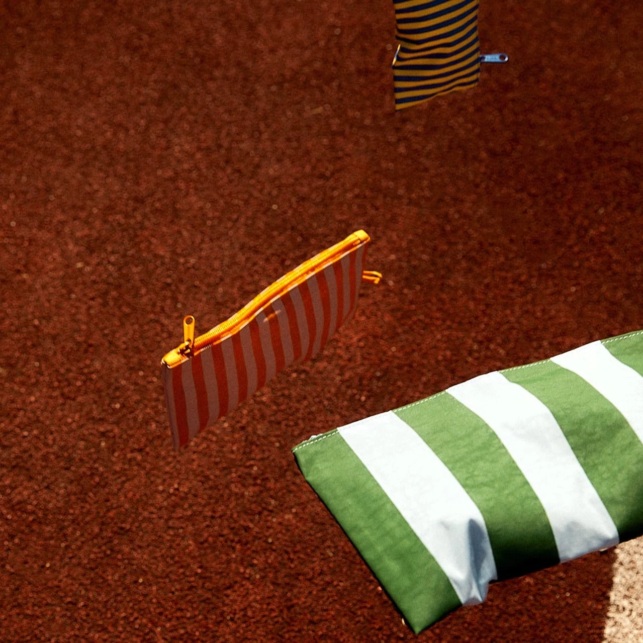 Baggu | Flat Pouch Set - Hotel Stripes 3 Baggu | Flat Pouch Set - Hotel Stripes - Image 3